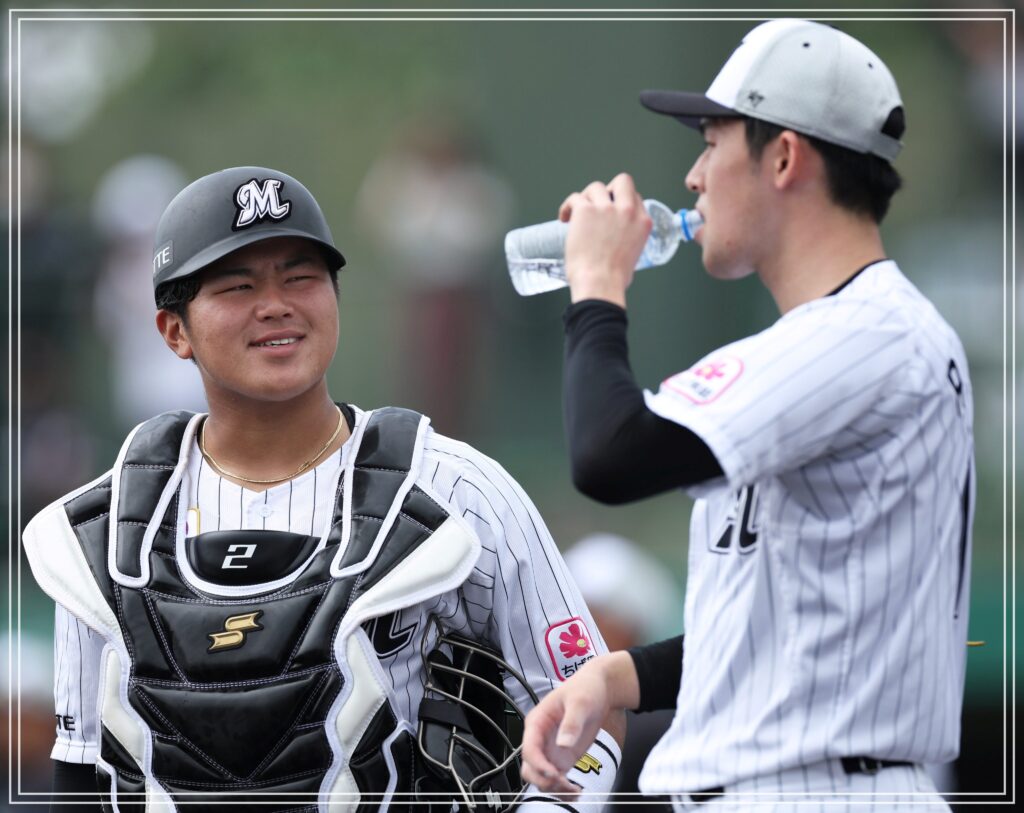 佐々木朗希選手　松川虎生選手